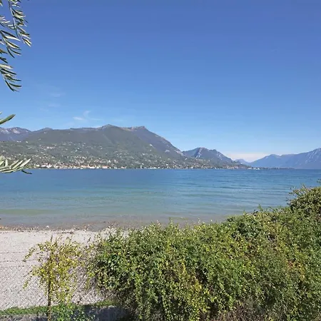 Portesina, Lakefront With Private Pool And Garden Sleeps 10 * San Felice del Benaco